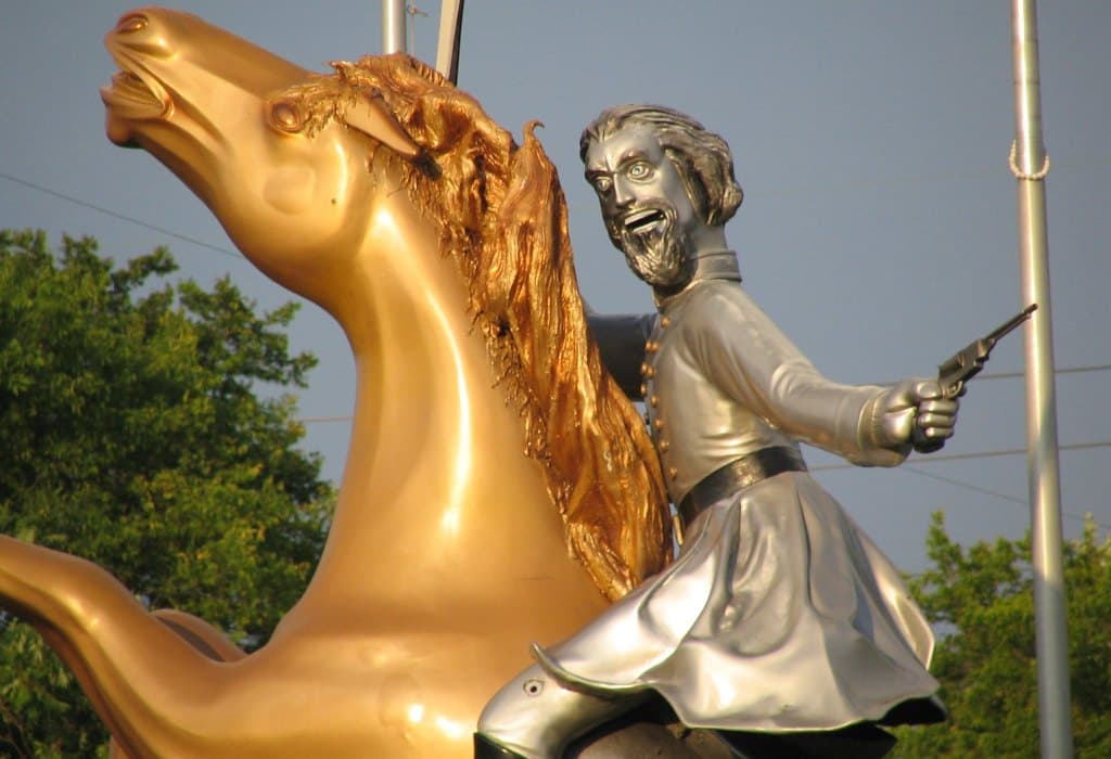 nathan bedford forrest statue del sud